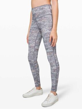 NWOT Lululemon Wunder Under High Rise Tight